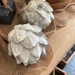 DISTRESSED ARTICHOKE