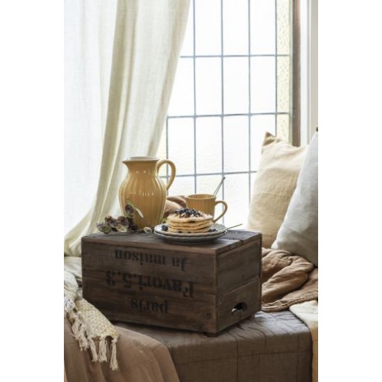 Box set of 2 w/text