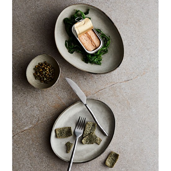 Dinner Plate Mame - Oyster